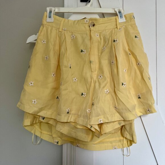 Petal & Pup 2-Piece TIANA SHORT SET - YELLOW - Picture 7 of 8
